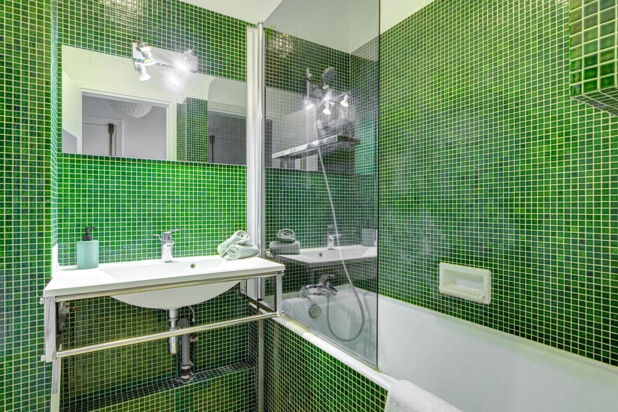 St Germain & Le Bon Marche With Balcony - Cityapartmentstay Paris Ngoại thất bức ảnh
