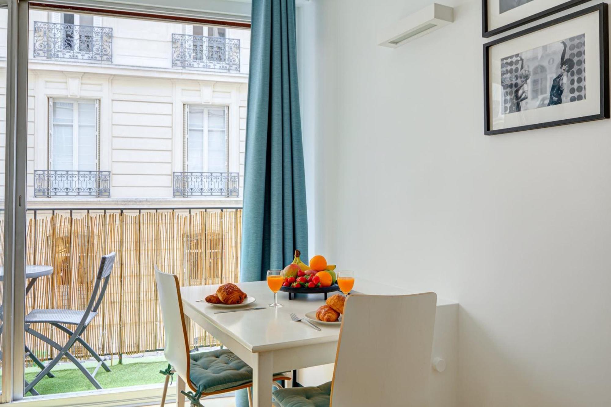 St Germain & Le Bon Marche With Balcony - Cityapartmentstay Paris Ngoại thất bức ảnh